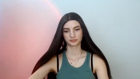 Camilla online show from August 13, 2:42 pm