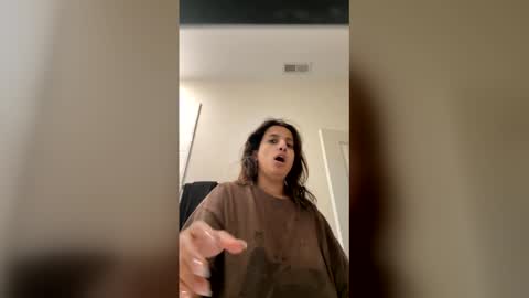 sillyme789888 online show from June 2, 3:04 pm