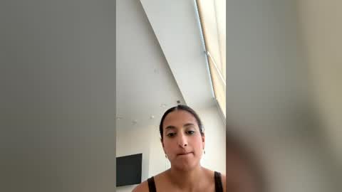 sillyme789888 online show from July 23, 10:56 pm