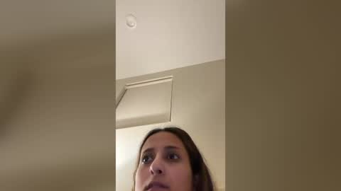 sillyme789888 online show from August 8, 4:12 am