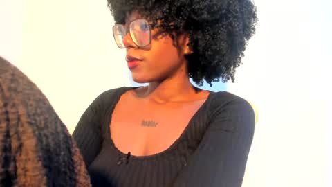 silverosequeen online show from August 11, 6:37 am