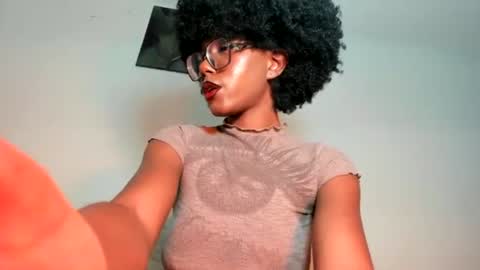 silverosequeen online show from August 18, 11:27 am