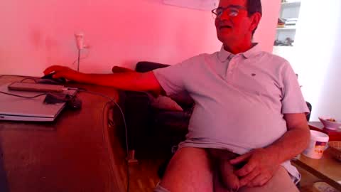 silvioausluzernch2 online show from August 10, 2:18 pm