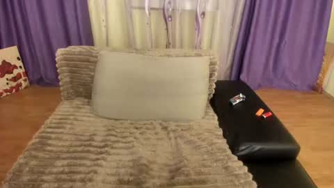 Silvya online show from July 15, 8:54 pm