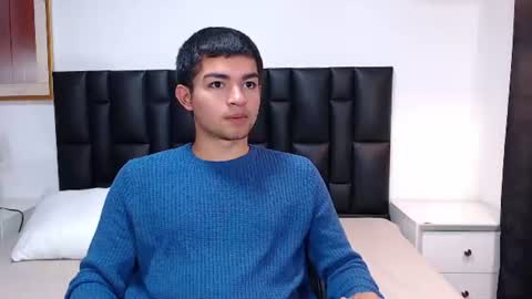 simon__lambert online show from June 11, 6:47 pm