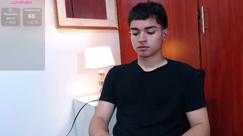 simon__lambert online show from June 22, 11:38 pm