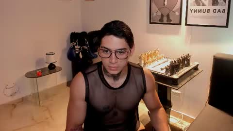 Simon Cortes online show from August 10, 11:55 am