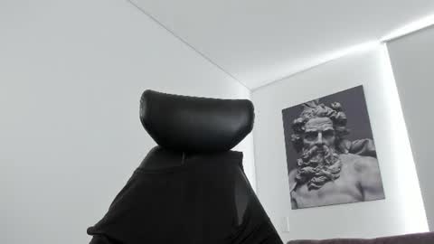 simon_leon01 online show from August 7, 5:13 pm