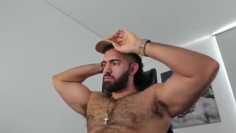 simon_leon01 online show from August 15, 4:44 pm
