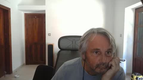 Simon online show from May 9, 8:39 am