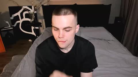 simonwnl online show from February 25, 6:28 pm