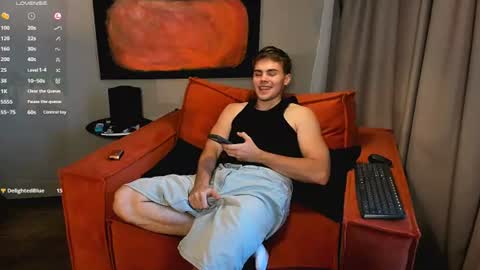 simonwnl online show from August 5, 1:42 pm