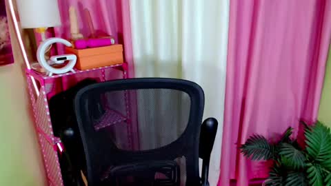 nathalie online show from July 21, 9:28 pm