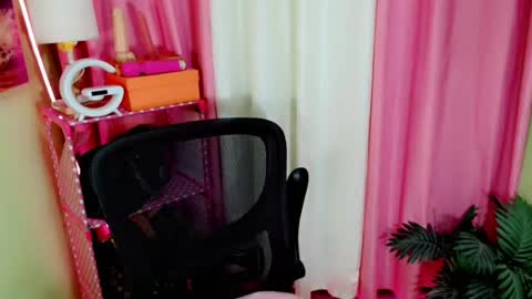 nathalie online show from July 23, 3:20 am