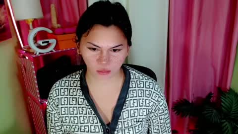 nathalie online show from July 23, 12:18 pm