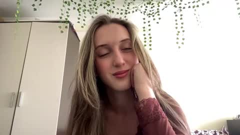 Nevena online show from August 4, 8:33 am