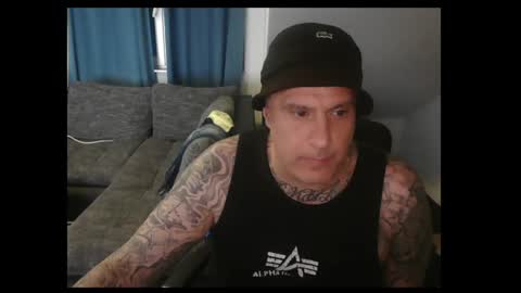 sinalco1975 online show from May 3, 1:43 am