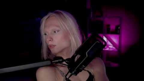sindly online show from August 13, 3:31 am
