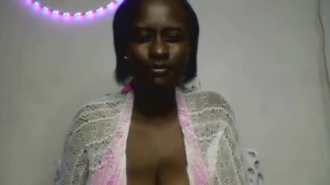 sindy_chums online show from August 10, 5:03 pm