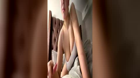 sinfulsophia online show from June 27, 4:49 am