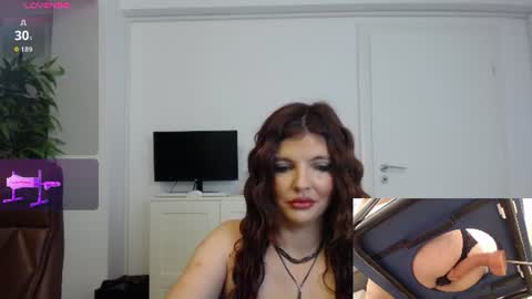 Tina online show from August 10, 4:03 am