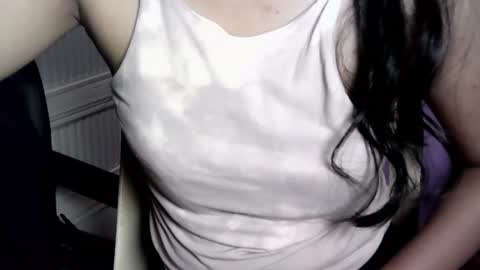 single_momxx online show from August 2, 7:21 pm
