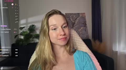 Aurora online show from August 2, 10:11 am