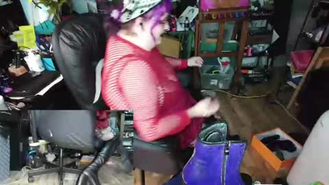 Sinstress hemlock online show from August 14, 12:14 am