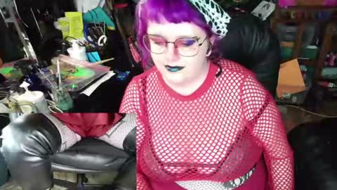 Sinstress hemlock online show from August 14, 4:49 am