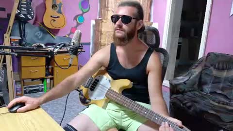 I am The Fourth and only Sir. Pelo online show from July 27, 5:51 pm