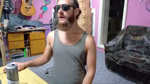 I am The Fourth and only Sir. Pelo online show from August 2, 7:32 pm