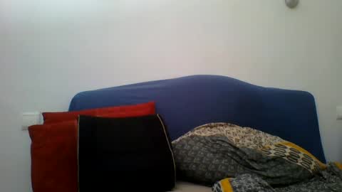 sirdon83 online show from July 18, 1:23 pm