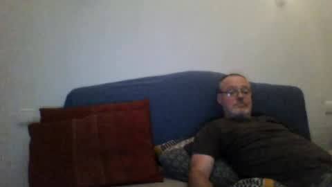 sirdon83 online show from July 18, 5:58 pm