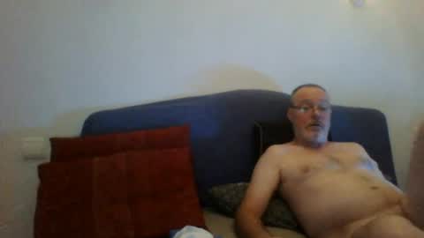 sirdon83 online show from July 19, 9:33 am