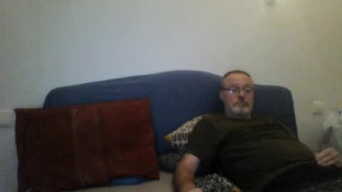 sirdon83 online show from August 1, 3:40 pm