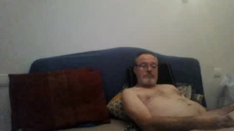 sirdon83 online show from August 2, 5:25 am