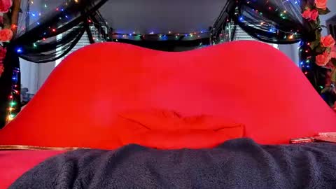 Syryn online show from August 2, 9:55 pm