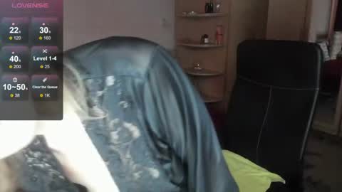 sirenasilk online show from August 12, 3:36 pm