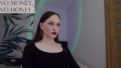 Goddess Sirena online show from July 11, 3:45 am