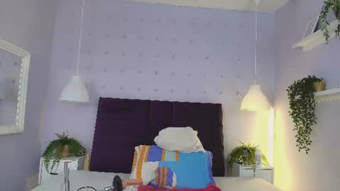 sirenyrouss online show from August 14, 7:50 pm
