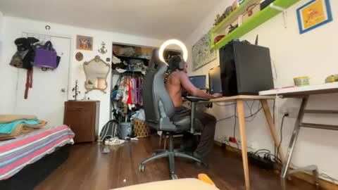 siriss_boyrag online show from August 16, 6:01 pm