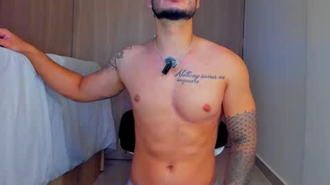 Call me papi online show from May 9, 5:32 am