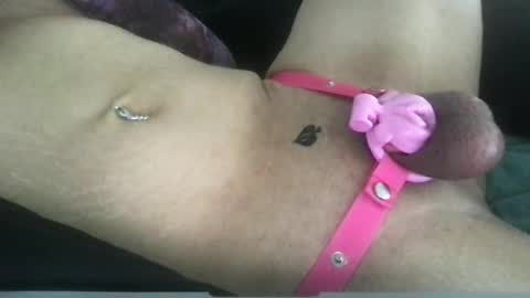 sissy4uxo online show from July 3, 5:37 pm