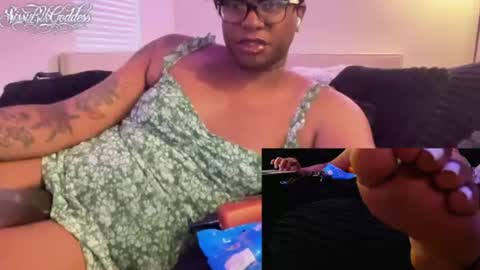 Sissyblkgoddess online show from August 12, 1:19 am