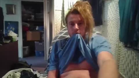 sissyboy031 online show from April 14, 8:38 pm