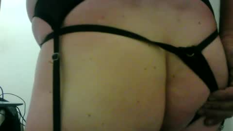 sissycrissy4545 online show from August 18, 6:03 pm