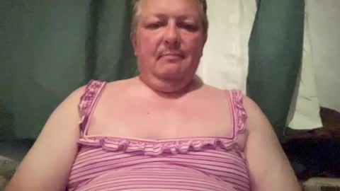 Josie Smokes online show from August 16, 7:45 am