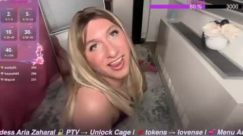 sissymaddieee online show from August 14, 4:38 am