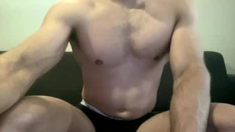 sissymuscle online show from July 31, 6:35 pm