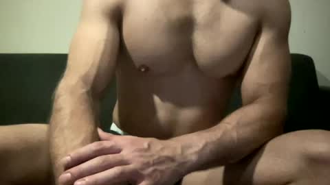 sissymuscle online show from July 31, 11:10 pm